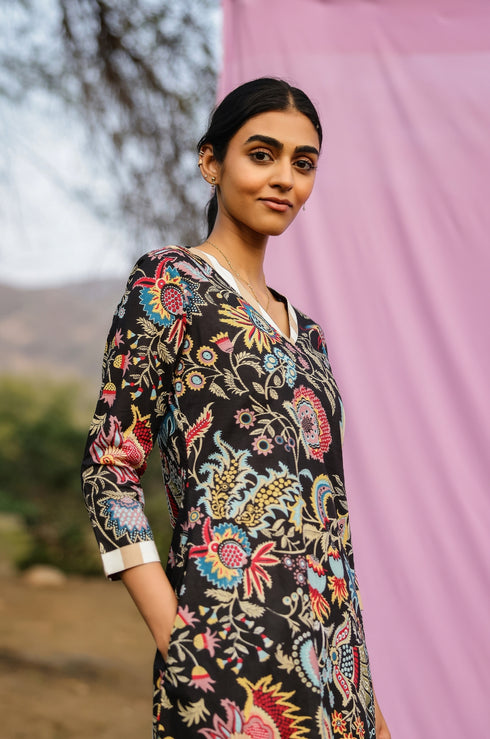 Kaari A-line Kurta- Pant Set